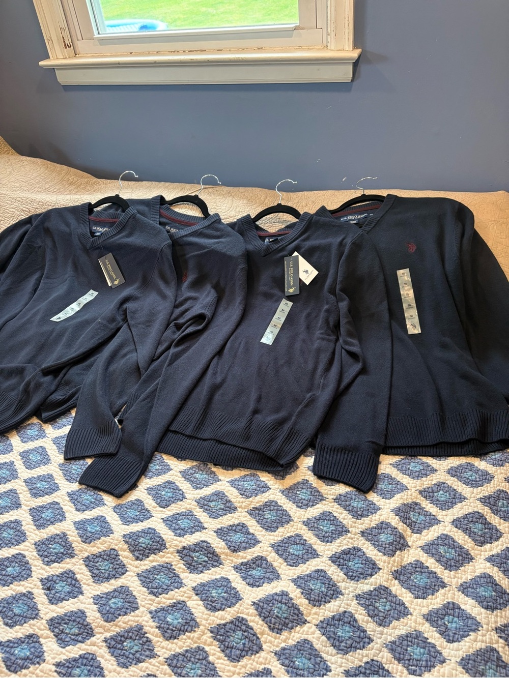 U.S. Polo Assn. Men's Navy V-Neck Sweater